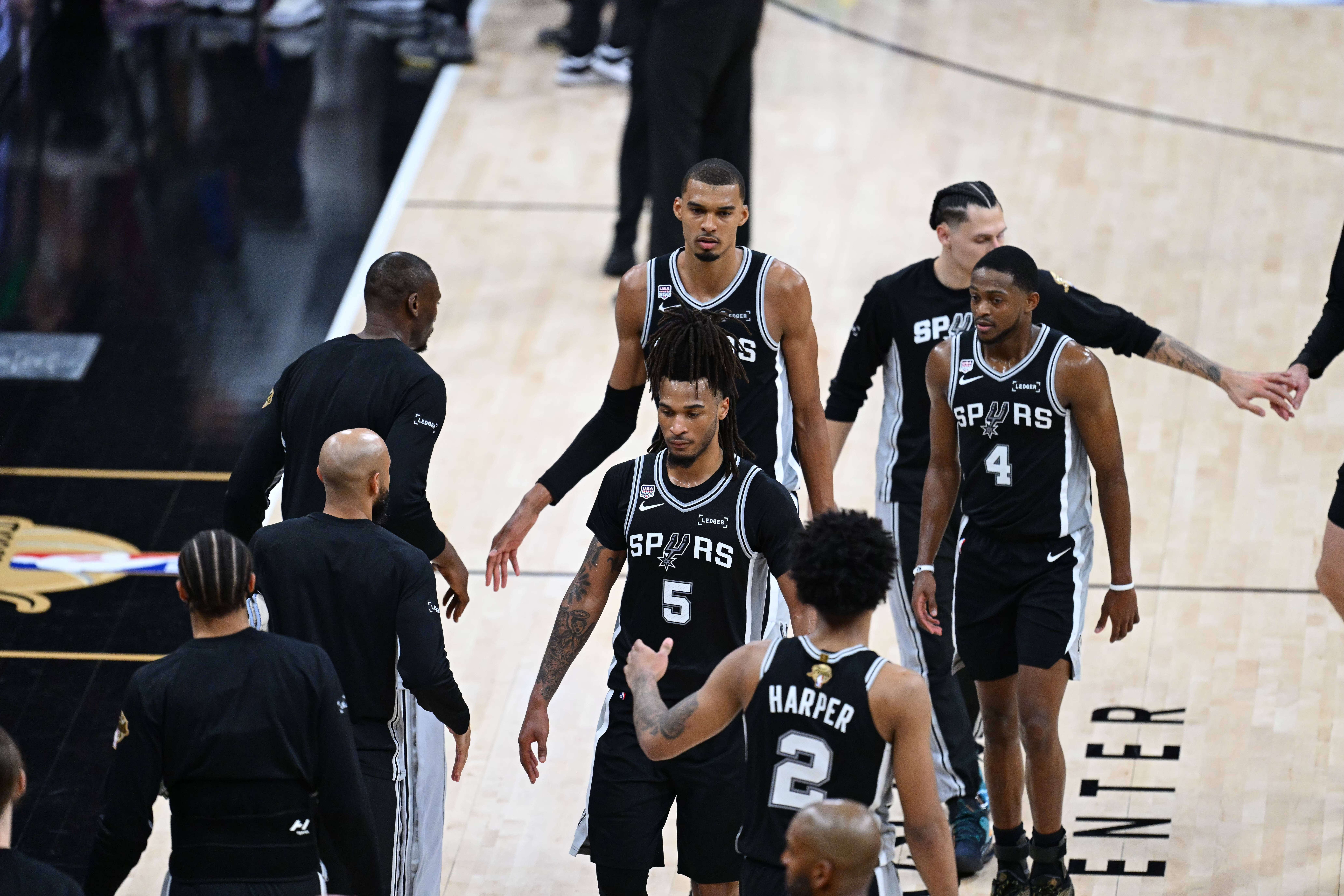 若卡斯尔一直打不好挡拆 马刺就赢不了尼克斯