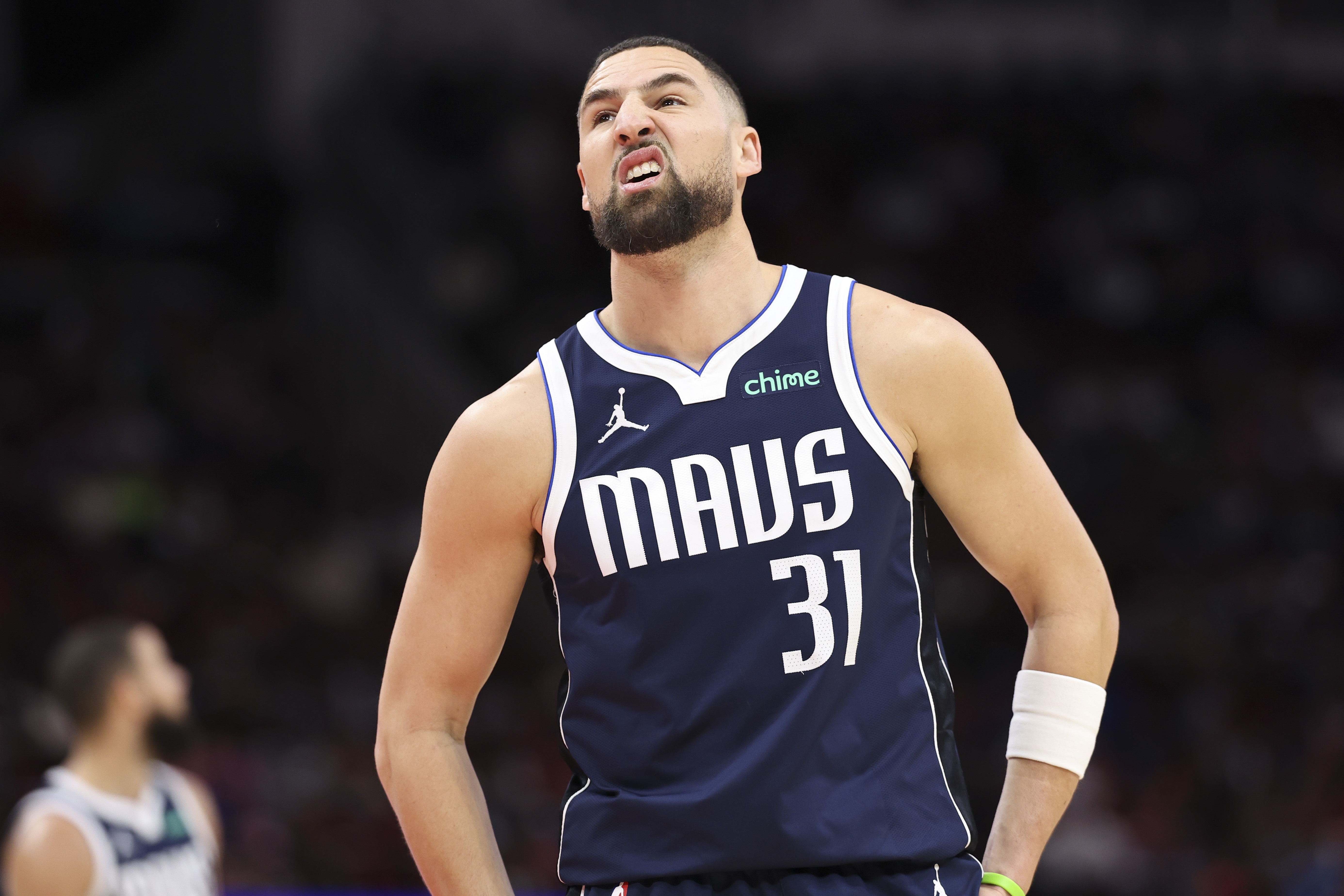 NBA历史季后赛三分命中率榜:克莱40.5%最高 库里39.7%第5