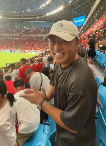 演员赵达晒视频现场观战成都蓉城vs辽宁铁人